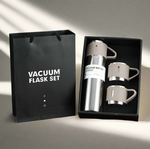 Thermos en acier inoxydable et trois gobelets